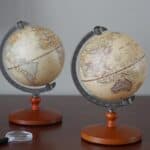 Globe Ancien - Sur Pied