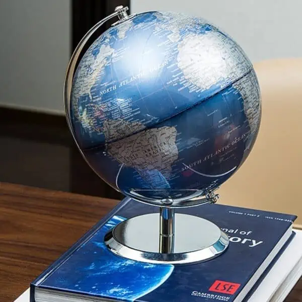 Globe Terrestre - Design Sur Pied