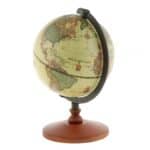 Globe Terrestre - en Bois Ancien