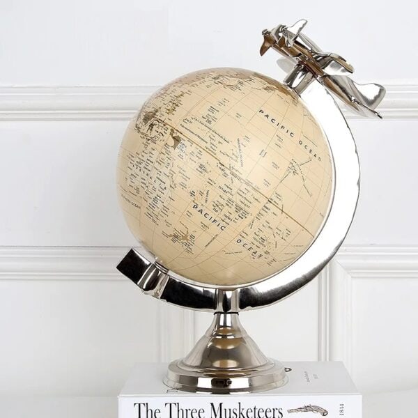 Sculpture - Globe Terrestre Sculpture - Globe Terrestre